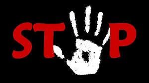 از ضرب و شتم در خانواده تا چشم چرانی؛ به خشونت علیه زنان پایان دهید