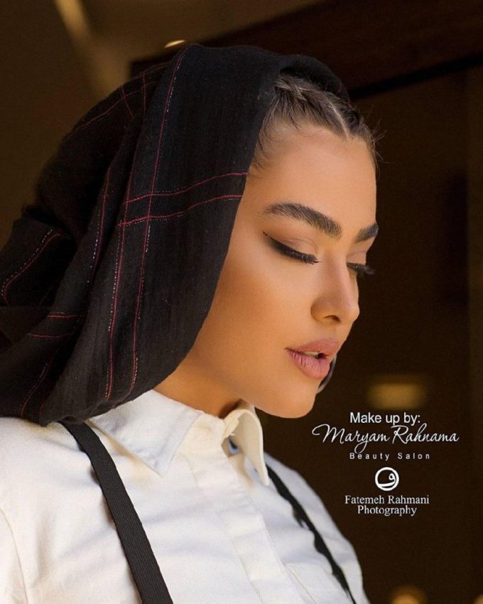 ریحانه پارسا با بافت مو و میکاپ متفاوت/ عکس|خبر فوری