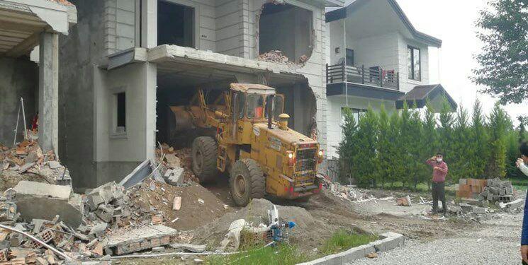 انهدام ویلاهای لاکچری در نوشهر/ عکس|خبر فوری