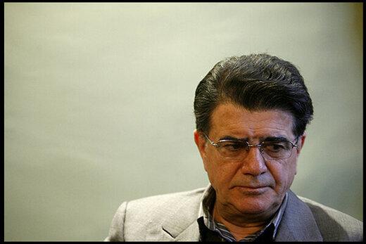 تصویری از وداع کادر درمانی بیمارستان با پیکر استاد شجریان