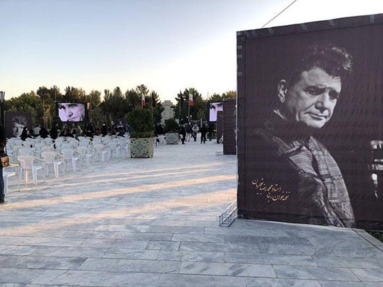 لحظات وداع با صدای ایران / پیکر پاک خسرو آواز ایران در آرامگاه ابدی آرام گرفت