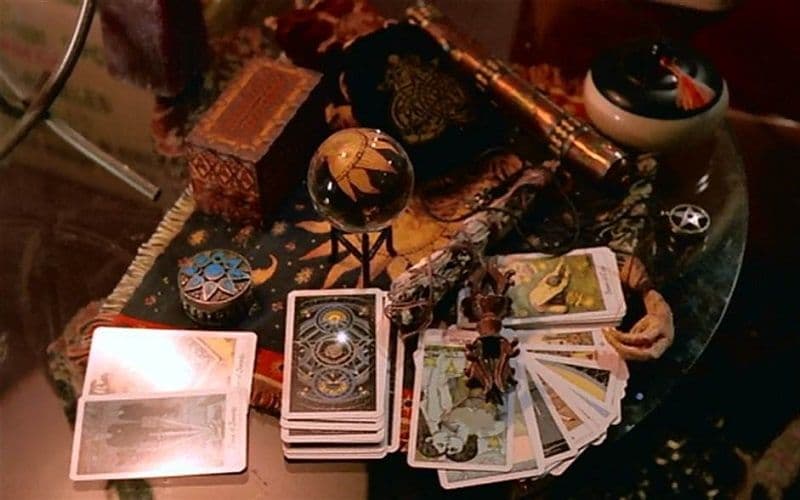 درمان کرونا با رمالی، فقط ۵ میلیون تومان!|خبر فوری