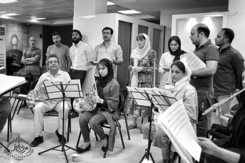 مهرداد بابایی: نمایش‌های موزیکال جایی است که بازیگران و خوانندگان به‌هم می‌رسند