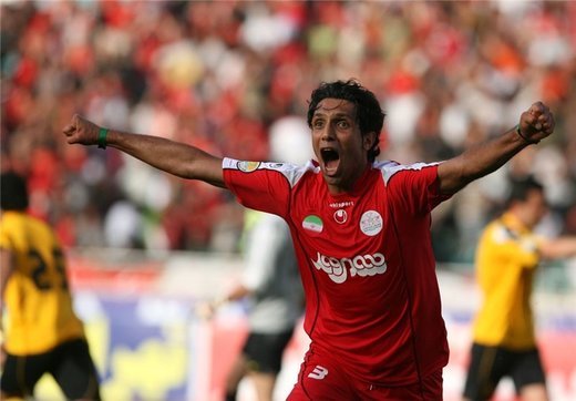 کری‌خوانی یک پرسپولیسی؛ حداقل ما VAR را دیدیم!|خبر فوری