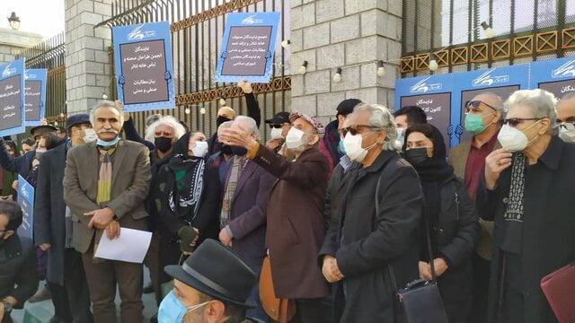 توهم های کیهان پایان ناپذیرند/ این بار “پشت پرده” تجمع اهالی تئاتر