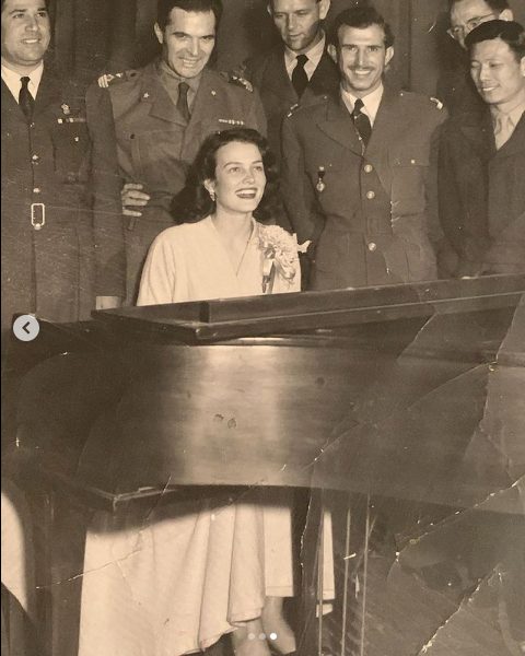 عکس عروسی پدر و مادر آتیلا پسیانی|خبر فوری