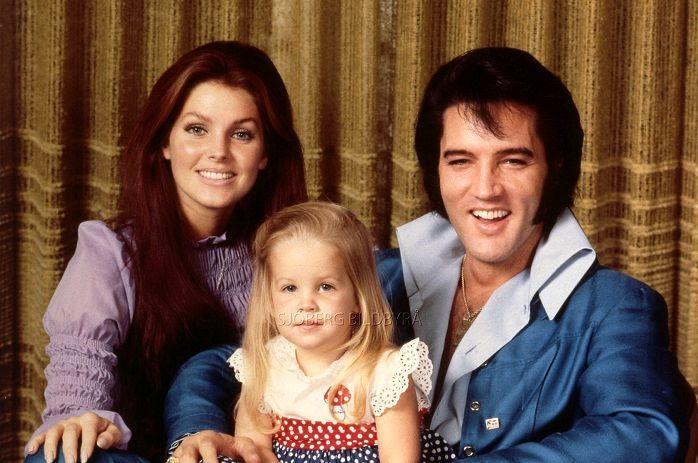 چهره‌های مشهوری که در توالت از دنیا رفتند