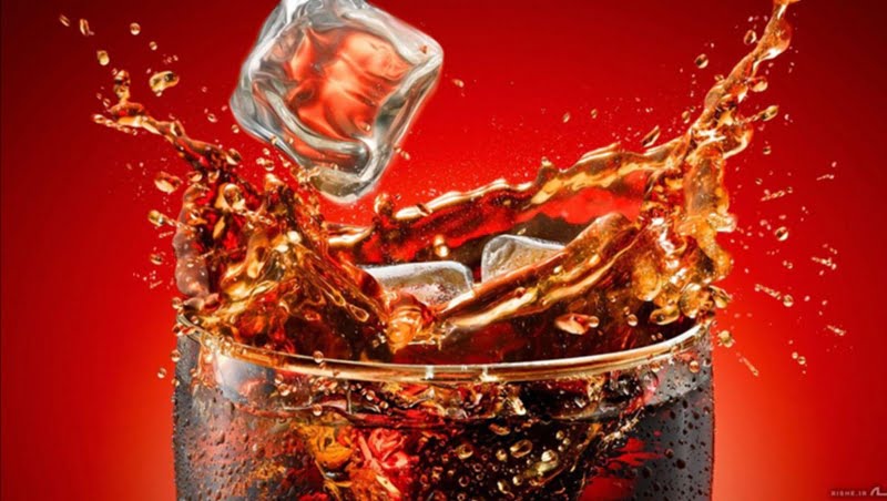 کاربرد جالب نوشابه که به ذهنتان نمی‌رسد/ از فر کردن موها تا تسکین درد