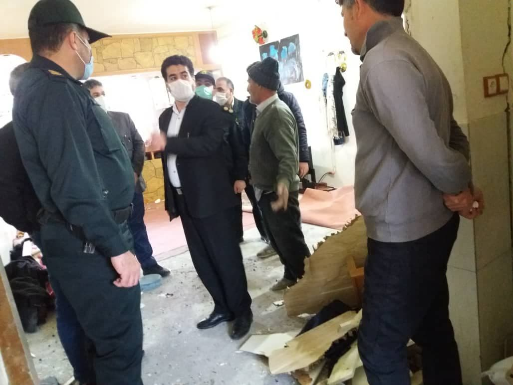 انفجار شدید ترقه دست‌ساز خانه‌ای را ویران کرد/ تصاویر