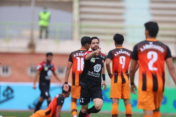 پرسپولیس با «تغییرات» زیاد برنده شد/ قفل پای «جدیدها» باز نشد|خبر فوری