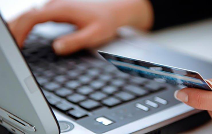 دختر ۸ ساله در مشهد ۱۰۰ میلیون حساب پدرش را خالی کرد