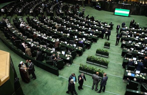 بررسی طرح فضای مجازی بر اساس اصل ۸۵؛ در جلسه غیرعلنی لغو شد در علنی تصویب!