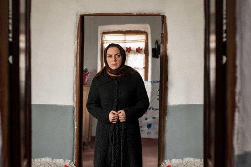 انتقاد نسرین بابایی از بی احترامی به پدر و مادر در سریال‌های طنز