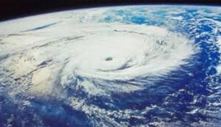 توفان حاره‌ای مدارس جنوب سیستان و بلوچستان را به تعطیلی کشاند