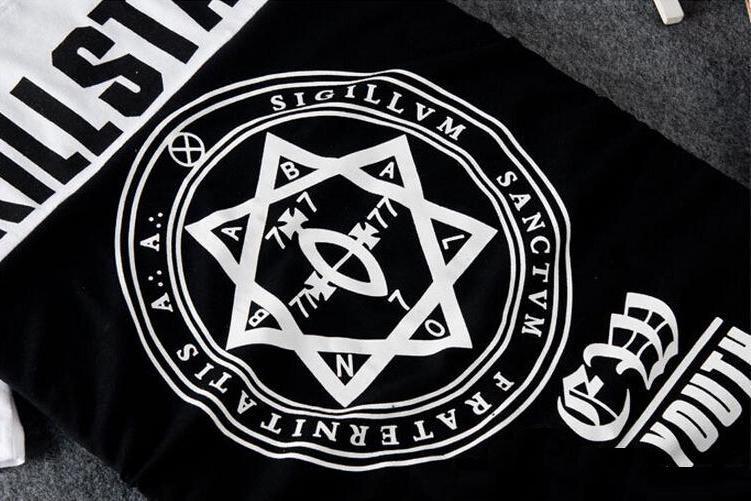 پلمپ یک فروشگاه به دلیل عرضه پوشاک غیراخلاقی