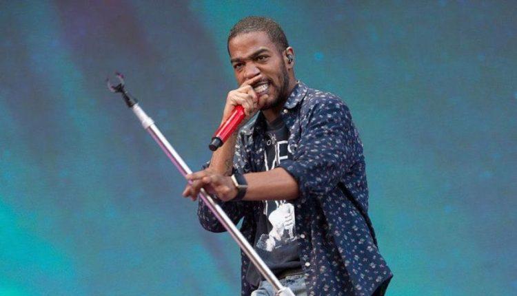 خواننده مشهور مرد، لباس عروس به تن کرد/ عکس خواننده مشهور مرد، لباس عروس به تن کرد/ عکس