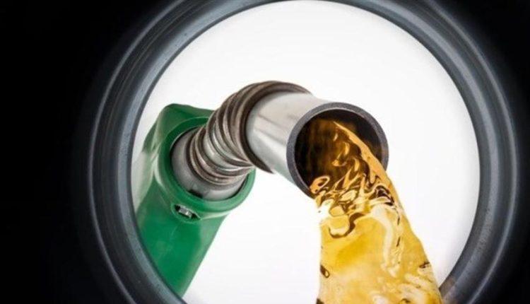 جزئیات فروش و حفظ سهمیه جدید بنزین یارانه‌ای/ تا ۴۰۰ لیتر حفظ می‌شود و بعد از آن سهمیه بنزین به ریال تبدیل خواهد شد