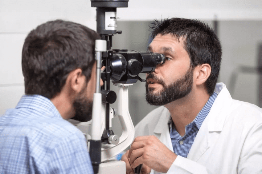 متخصص چشم پزشک به درمان چه بیماری‌هایی می‌پردازد؟