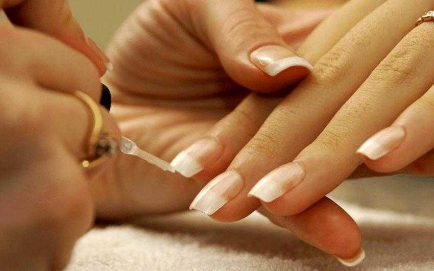 درآمد کاشت ناخن بیشتر از دستمزد جراح زانو!