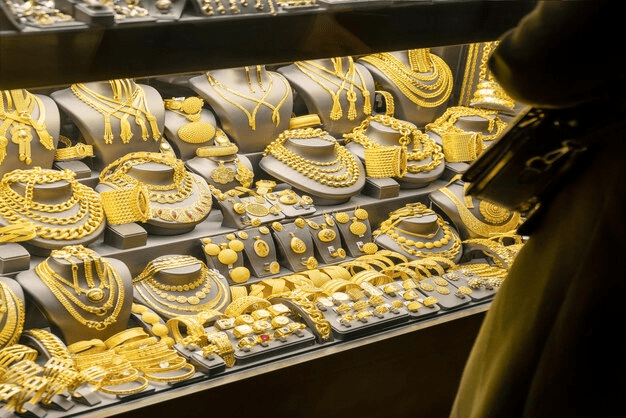 واردات طلا از دبی: راهنمای جامع و کاربردی