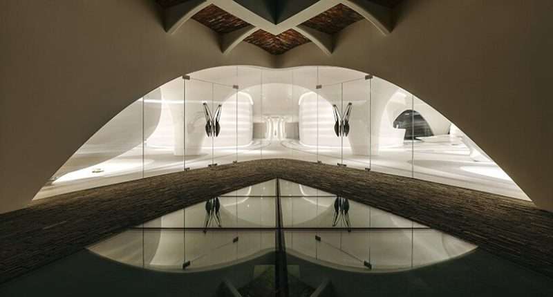 زها حدید ؛ متفاوت ترین ویترین بوتیک را ارائه کرد(+عکس)