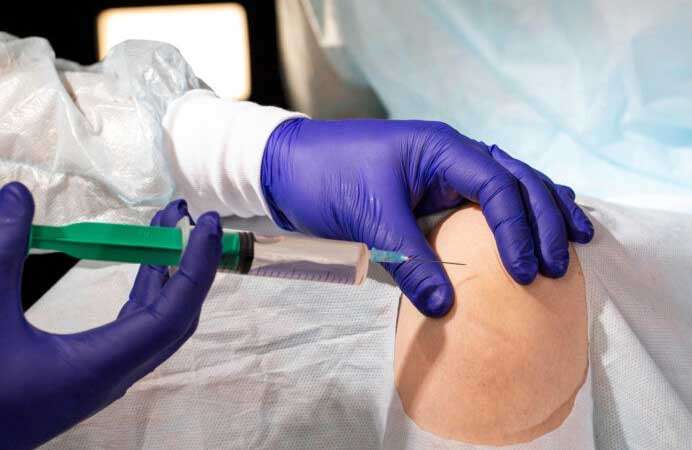 تزریق ژل زانو : راهکاری مؤثر در کاهش درد و بهبود عملکرد مفصل