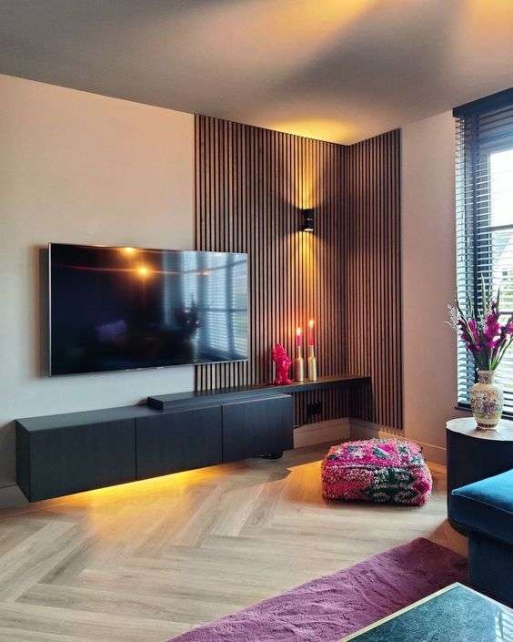 دیوار پشت تلویزیون