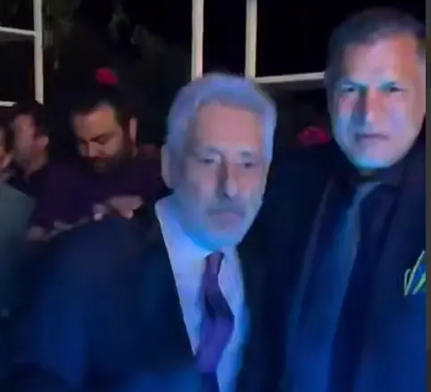 دیدار صمیمی علی دایی و ابی در لس‌آنجلس (+عکس)