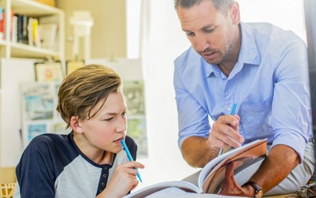 بهترین معلم خصوصی را از کجا و چگونه انتخاب کنیم؟ توصیه های کاربردی و موثر