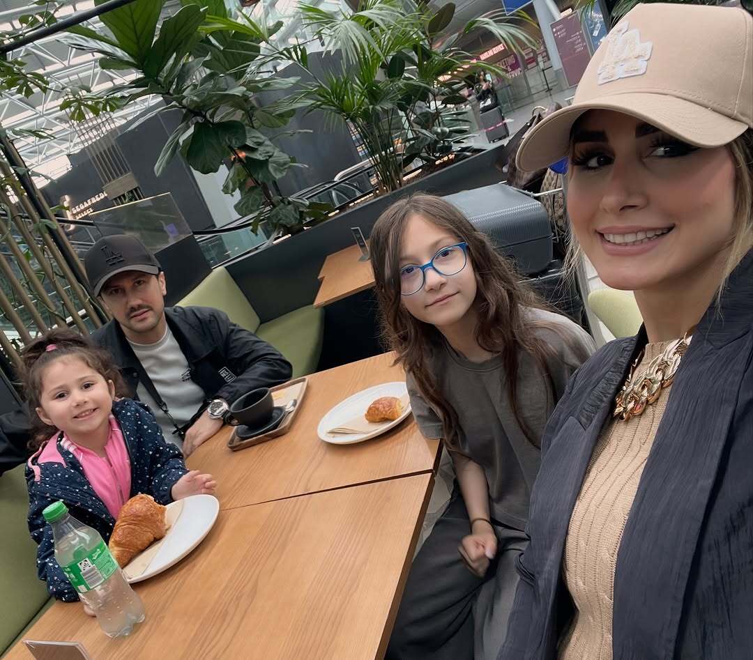 همسر شاهرخ استخری با عکس خانوادگی: نذاریم حسرت شه