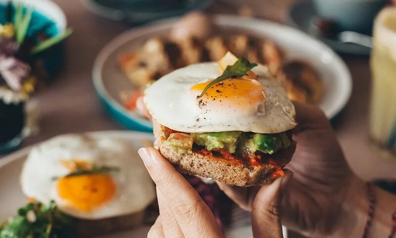 صبحانه دیر موقع، خطر مرگ زودرس؟ | یافته‌های جدید