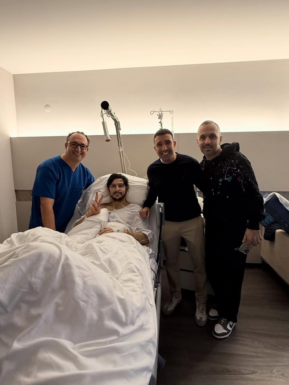 اولین عکس سردار آزمون پس از جراحی