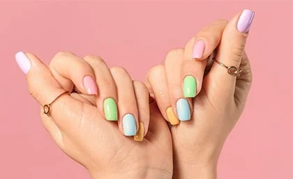 انواع روش‌های کاشت ناخن