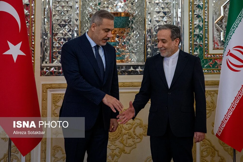 اولین سفر یک وزیر خارجه به تهران بعد از گذشت 5 ماه از جنگ / «فیدان» ترکیه در تالار آئینه / «وان» محل چهارمین کنسولگری ایران