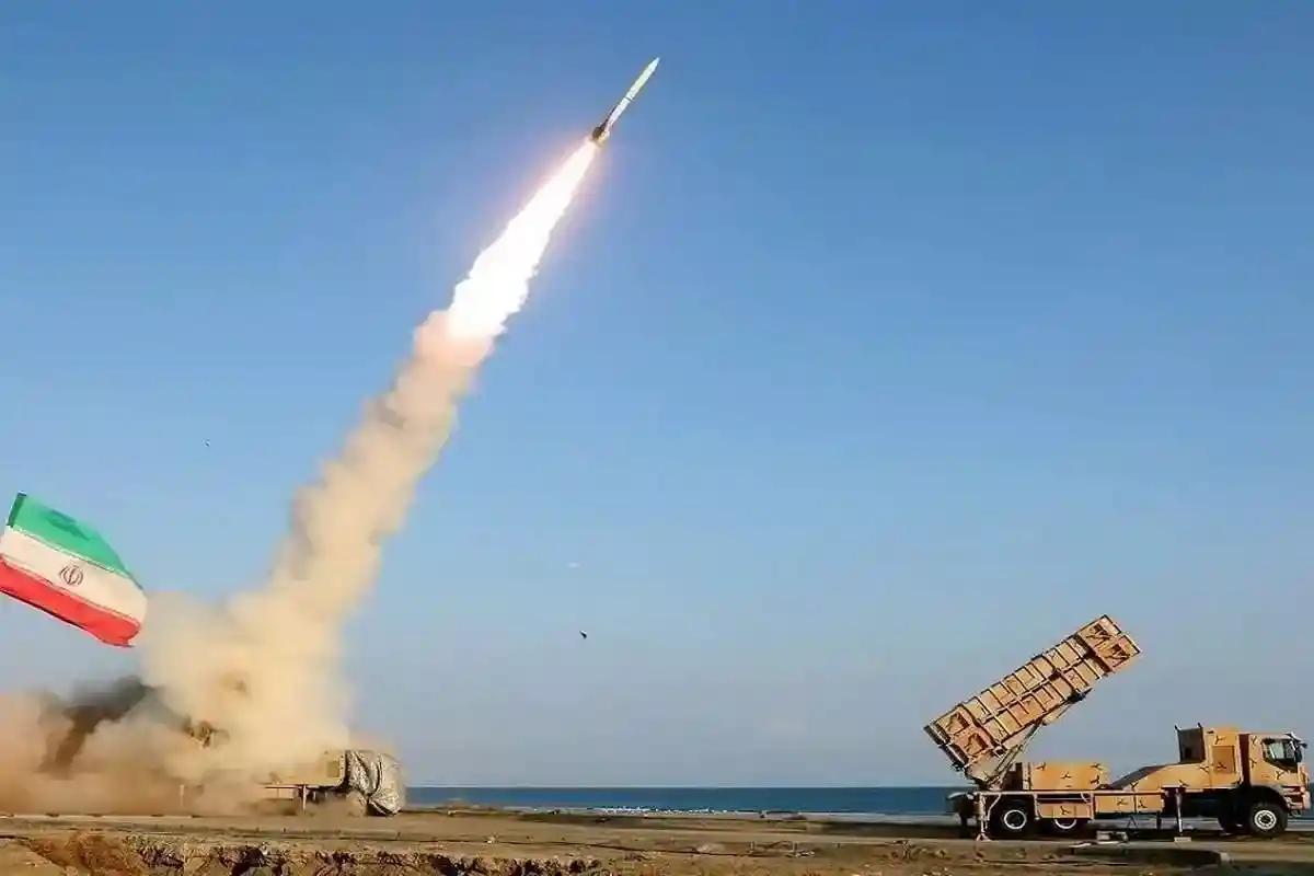 آزمایش موشکی در چند نقطه ایران: تکذیب رسمی و ابهام در آسمان