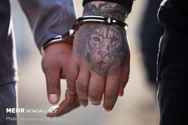 دستگیری پدر و پسر سارق در اتوبان تهران – کرج