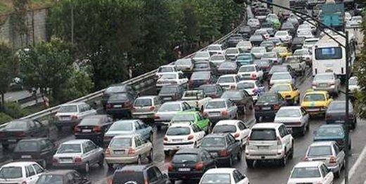 چرا نرخ خودرو نجومی شد؟  نقش دلال‌های آنلاین در بازی گرانی