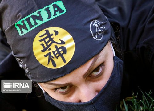 دختران نینجا در بوستان‌های جنگلی اصفهان (عکس)