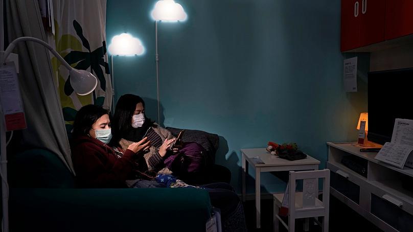 تلفن هوشمند به مکان زندگی بشر امروز تبدیل شده|خبر فوری