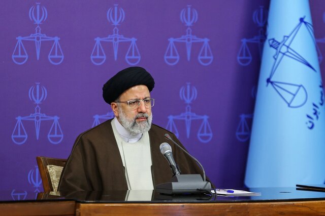 هنرمندان از آسیب‌های اجتماعی فیلم بسازند|خبر فوری