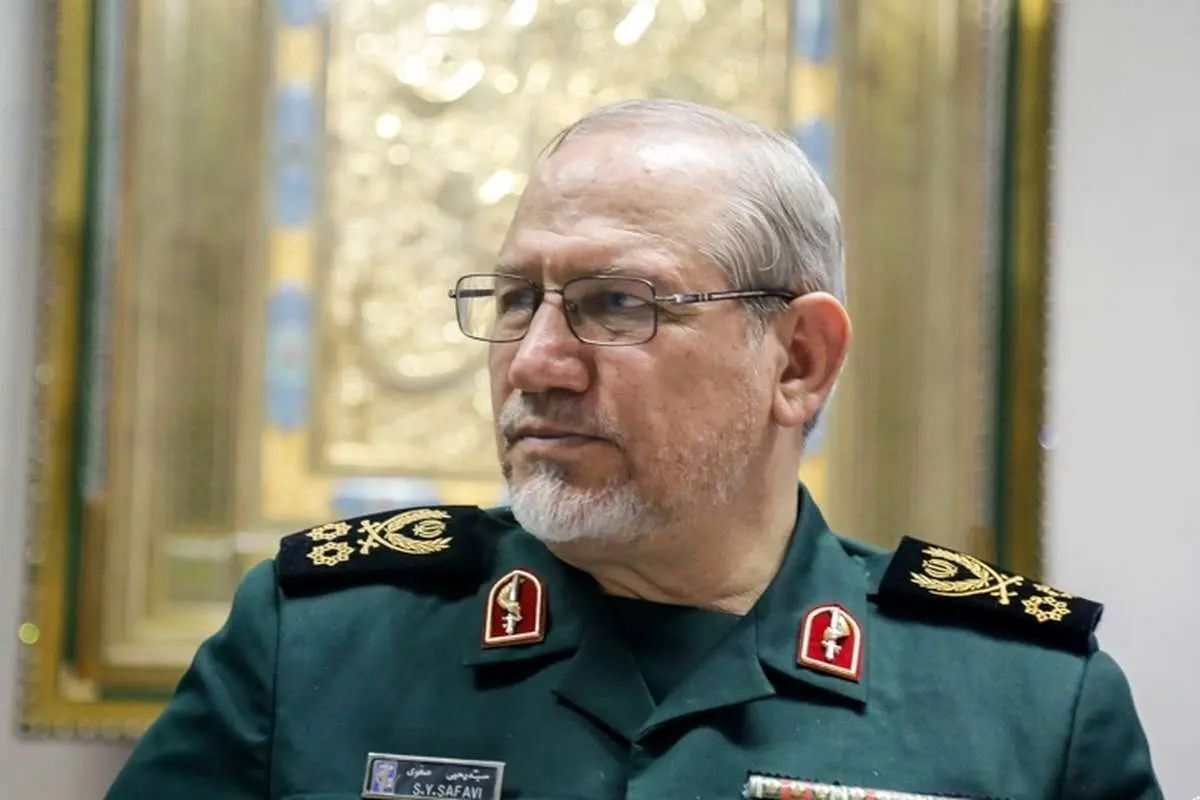 سرلشکر صفوی، مشاور عالی فرمانده کل قوا: چندین هزار موشک و پهپاد تولید کرده‌ایم که جای آن‌ها مطمئن است/ برای همه طرح‌های دشمن آمادگی داریم
