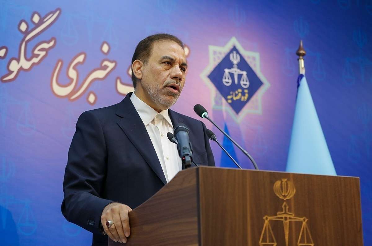 سخنگوی قوه قضاییه: چرا کاظم صدیقی استعفا نمی‌دهد؟/ ۲۷ زندانی اوین هنوز برنگشته‌اند