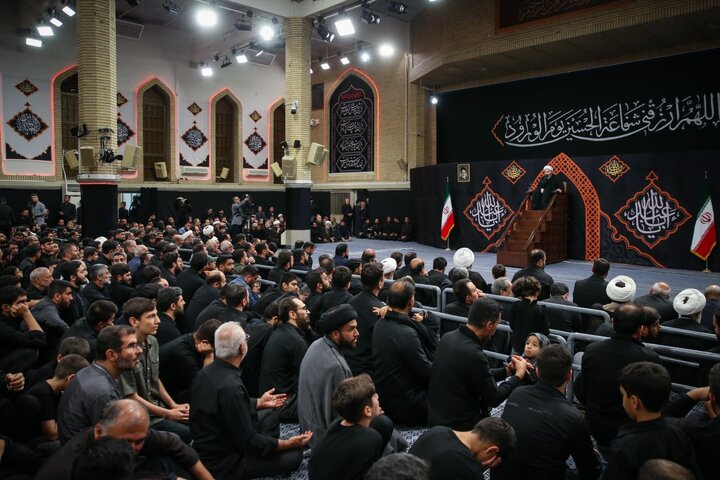 برگزاری مراسم عزاداری امام حسین(ع) در حسینیه امام خمینی(ره)