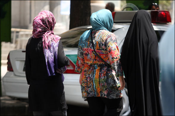 کابوس رعنا آزادی‌ور برای پریسا و مونا واقعی شد