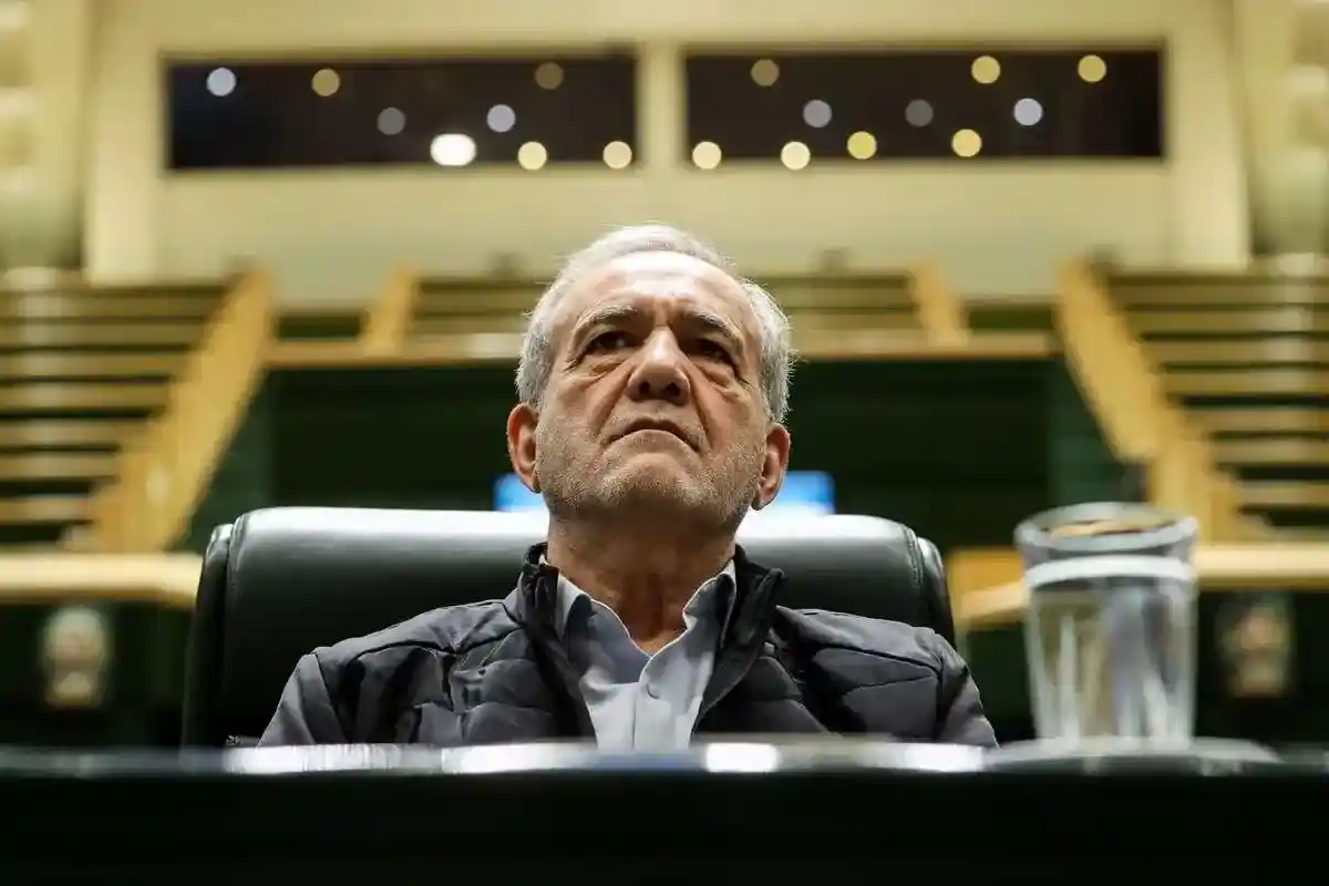 سوال از پزشکیان در مجلس کلید خورد؛ نمایندگان دست به کار شدند